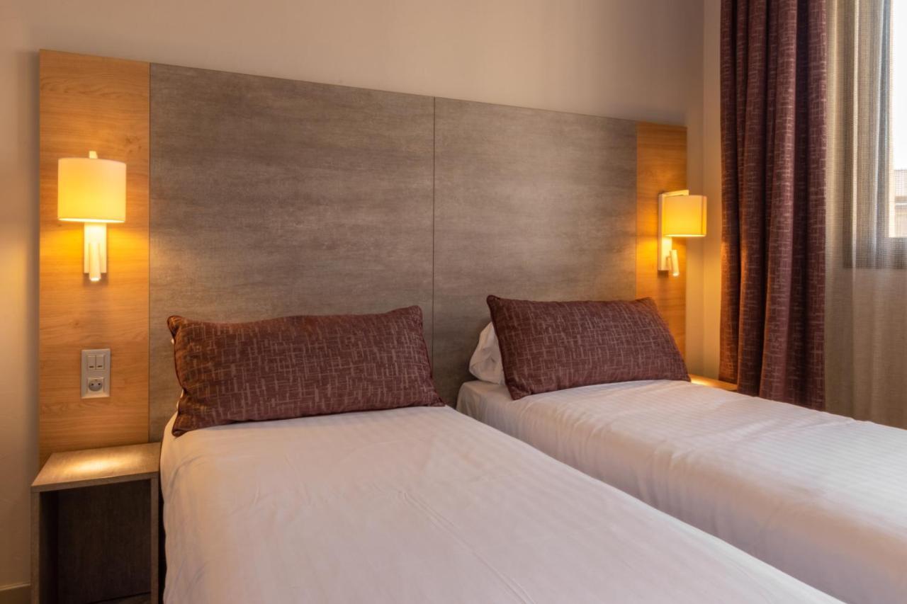 Hotel Bahia Вилньов Любе Екстериор снимка