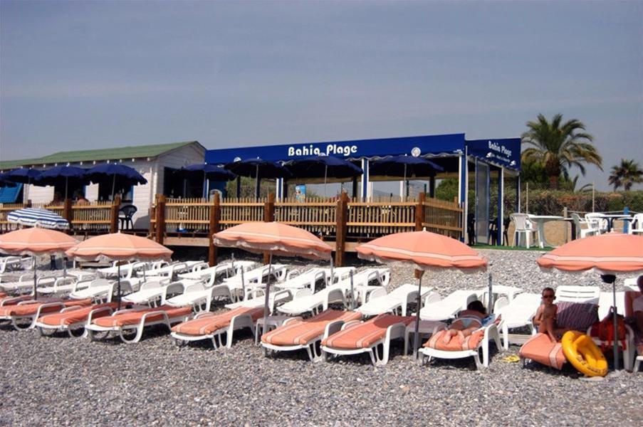 Hotel Bahia Вилньов Любе Екстериор снимка
