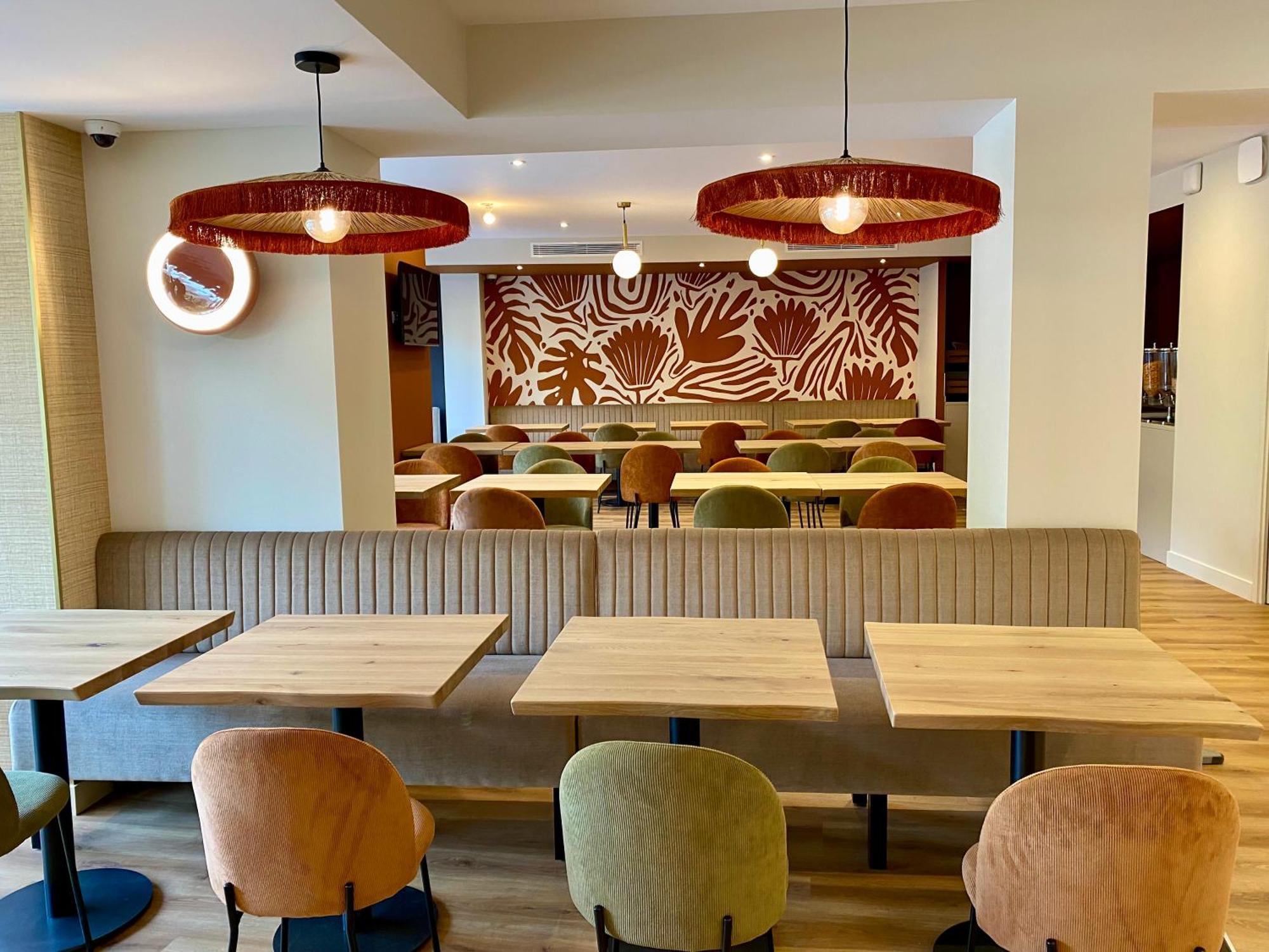 Hotel Bahia Вилньов Любе Екстериор снимка