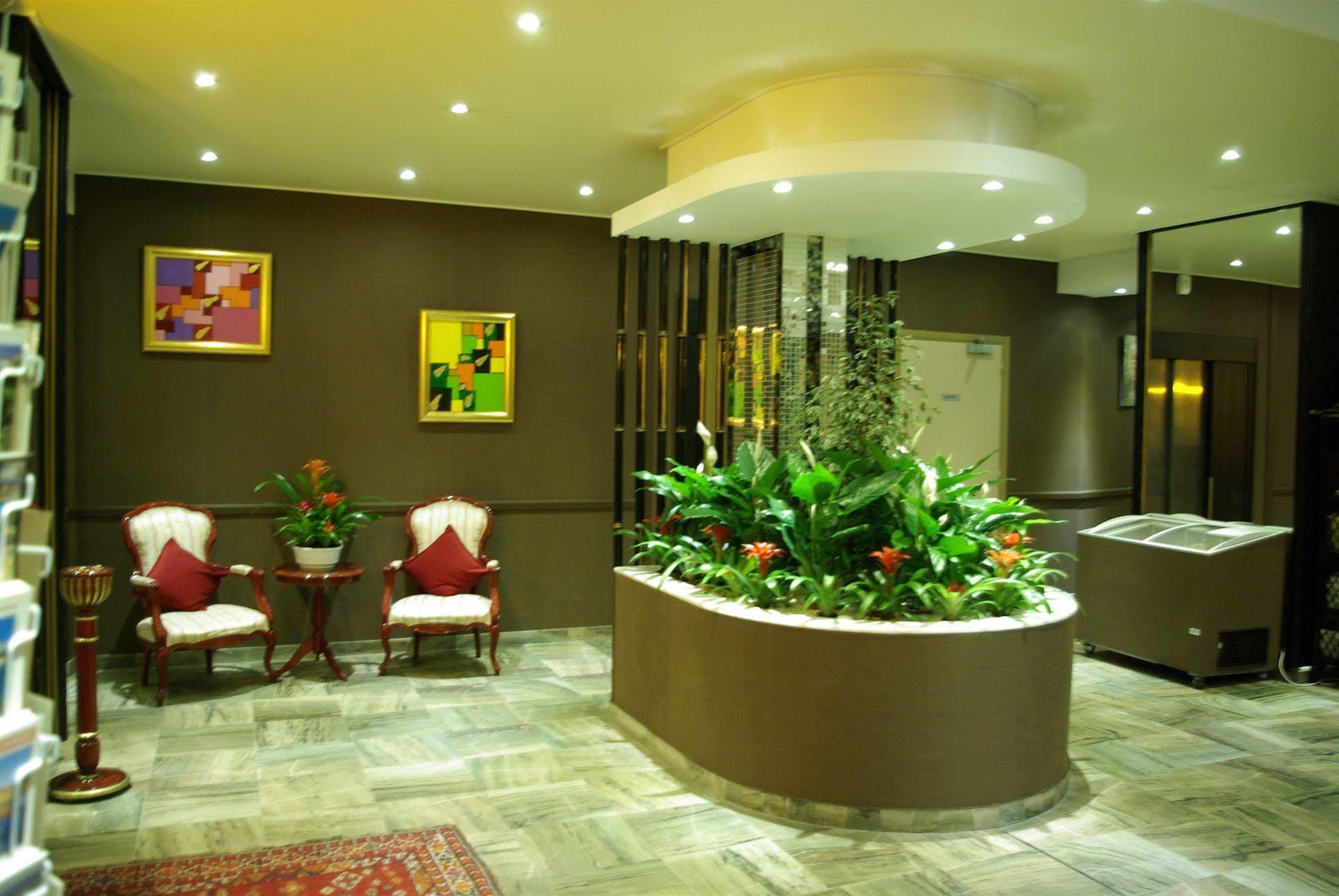 Hotel Bahia Вилньов Любе Екстериор снимка